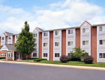 Hotel Microtel & By Wyndham 2*